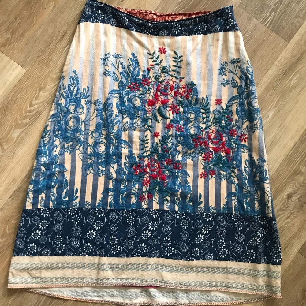 3/$12 Beautiful White Stuff Skirt Size 4